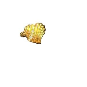 Avon Goldtone “Scalloped Heart”  ring aize 9 NIB vintage 1994